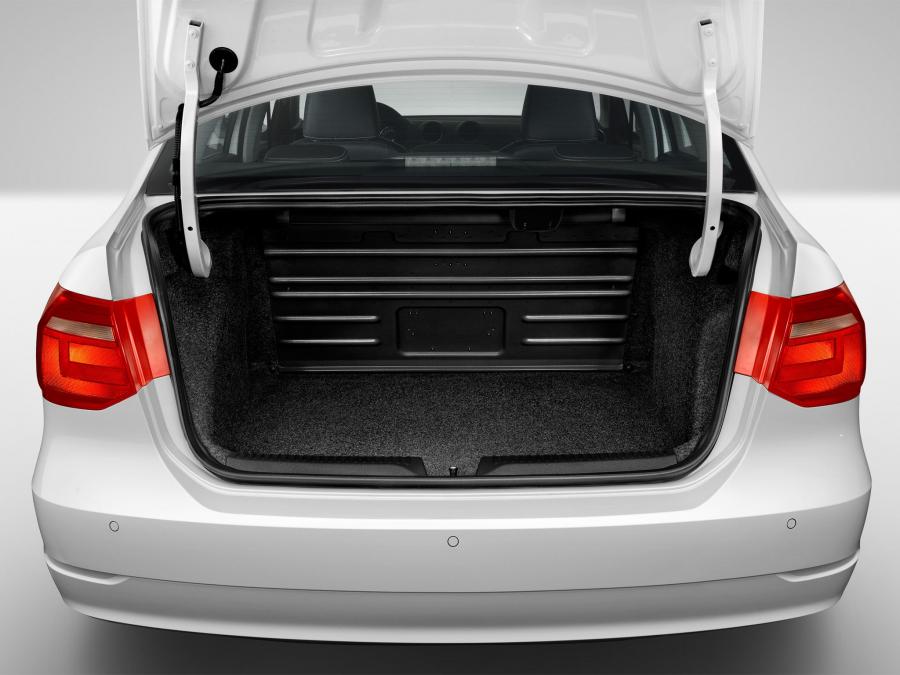  Volkswagen Jetta 2013 года  (CN) (фото 9 из 12)